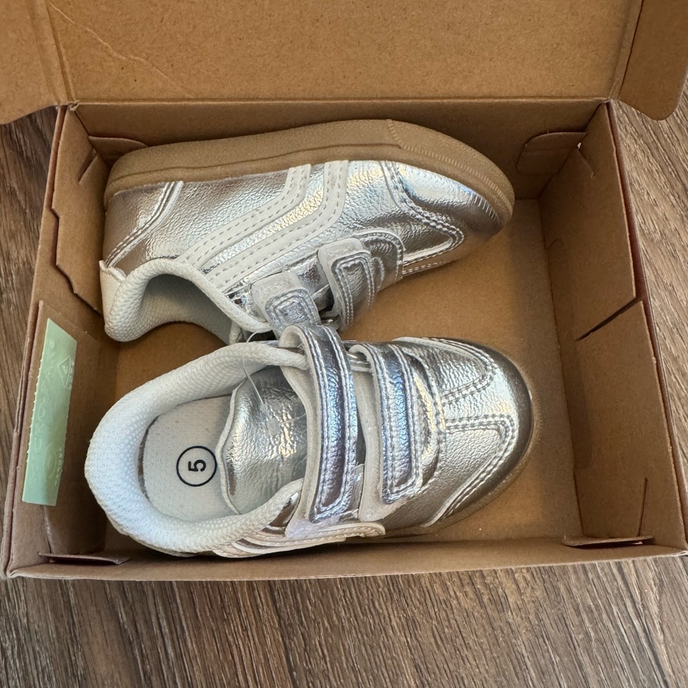 Cat & Jack Silver Kids Sneakers